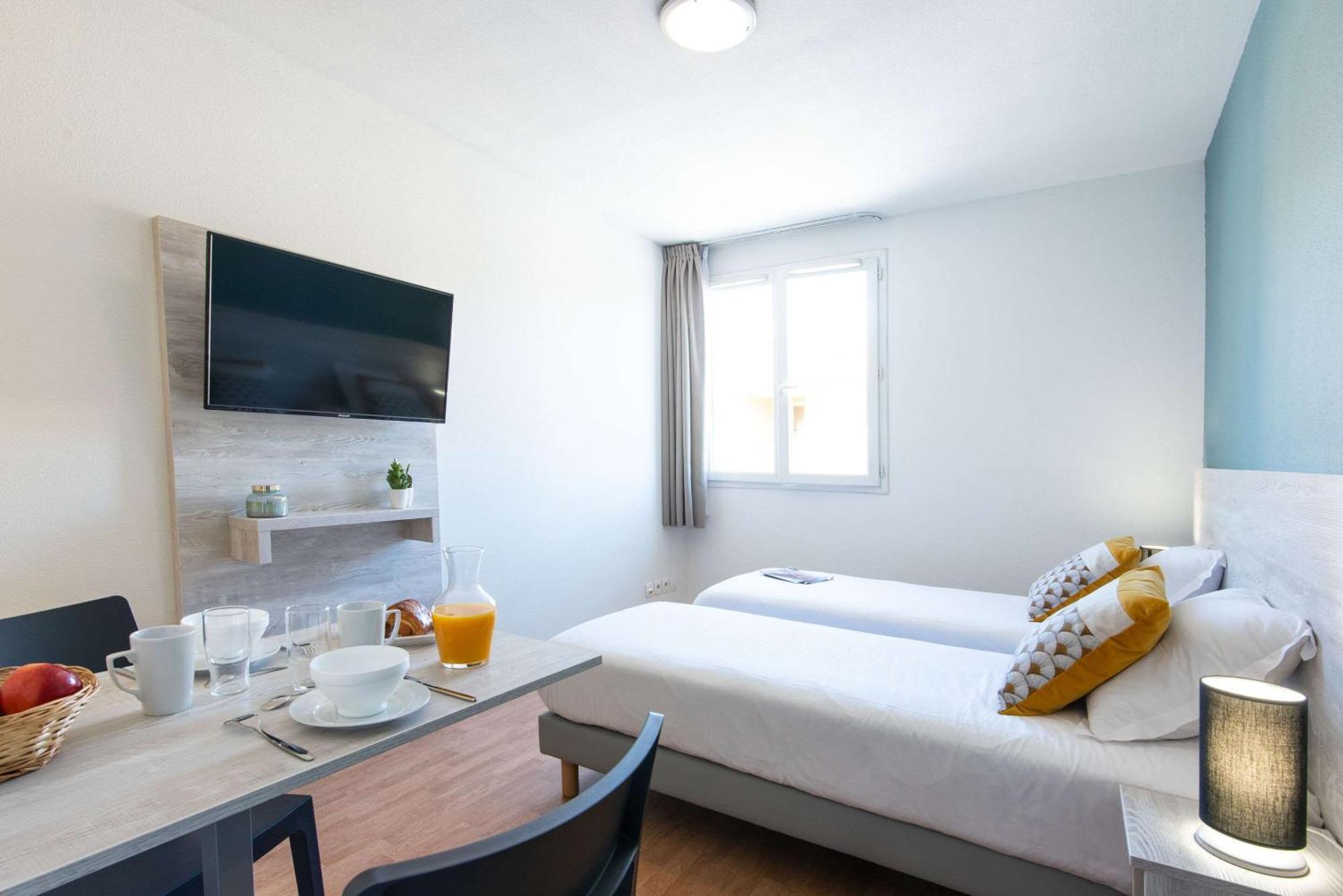 Zenitude Hôtel-résidences Hotel 3*