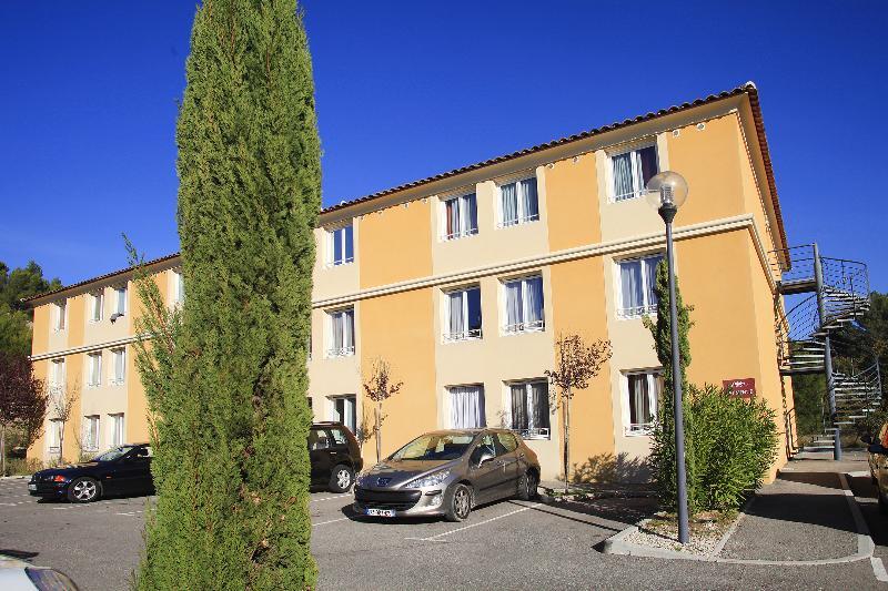 Zenitude Hôtel-résidences Hotel 3*